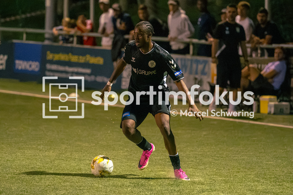 SC Sonnborn – ETB Schwarz-Weiß Essen | Niederrheinpokal, 2. Runde: SC Sonnborn gegen ETB Schwarz-Weiß Essen, Wuppertal, 15.09.2026. Endstand: 0:4. sportimfokus / Marcel Schwering - Realisiert mit Pictrs.com