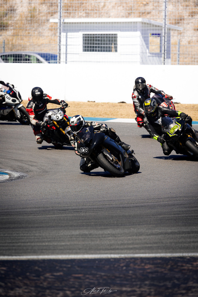 Ducati Trackday Hockenheimring 2026 | Entdecken Sie die faszinierende Welt von Alexander Tschuncky Arts: Kreative Fotografie, atemberaubende Automobilkunst und hochwertiger Bilderdruck. Lassen Sie sich inspirieren! - Realisiert mit Pictrs.com