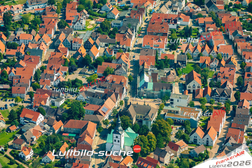 Übersichts Bild Horn-Bad Meinberg - Die Luftaufnahme wurde 2025 vom UL-Flugzeug heraus erstellt ( keine Drohnenaufnahme ) - Hochauflösende Luftaufnahme - für Wandbilder und großformatige Ausdrucke geeignet. Das besondere Geschenk!Hier alle&nbsp;Infos zur Lizenzierung der LuftaufnahmeWir fliegen auch dieses Jahr wieder in Ihre Region um Luftbilder zu erstellen.- Luftbild anfragen