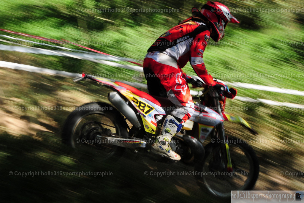 DSC_5474 | Sportfotografie , Motorsport, Motoross, Reitsport, Mointainbike, Enduro,
Landschaft , Outdoor, Eventfotografie, Landschaft, Bilder online bestellen - Realisiert mit Pictrs.com