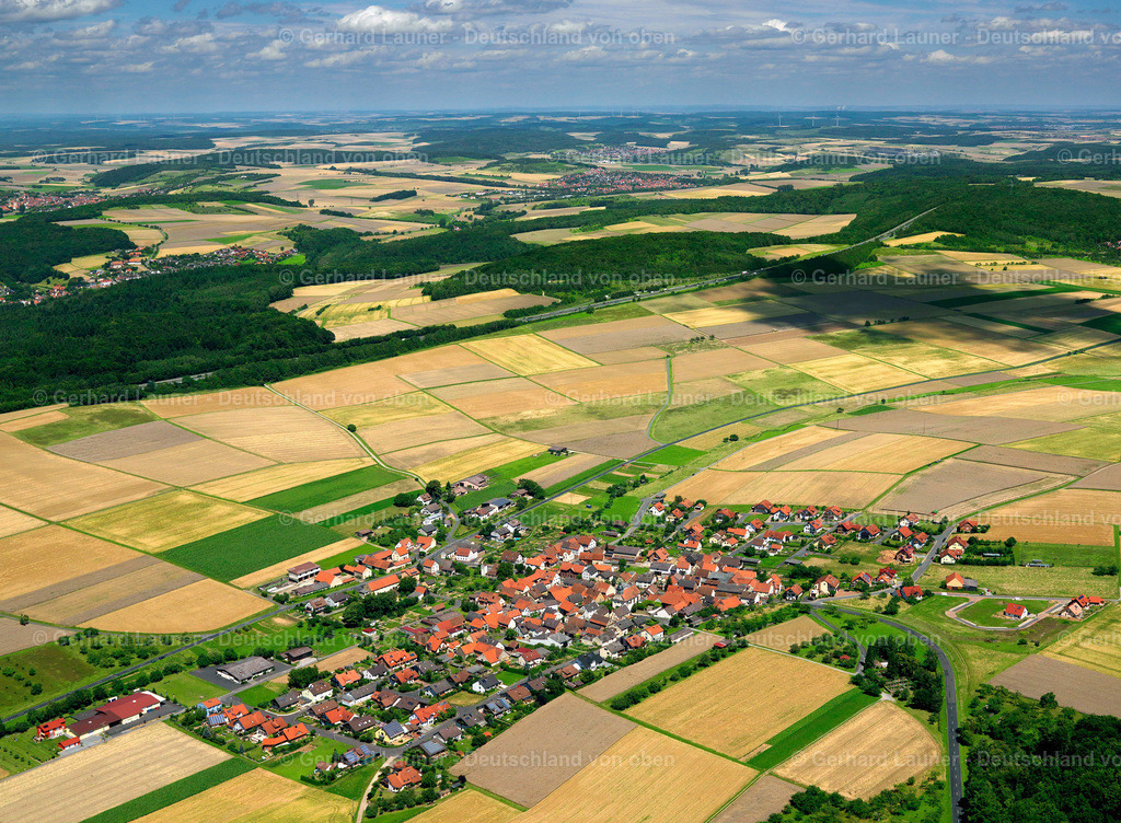 2737140 | Online-Shop für Luftbilder aus Deutschland. Seit über 45 Jahren baut Gerhard Launer das Luftbildarchiv mit unterschiedlichsten Themen stetig weiter aus.