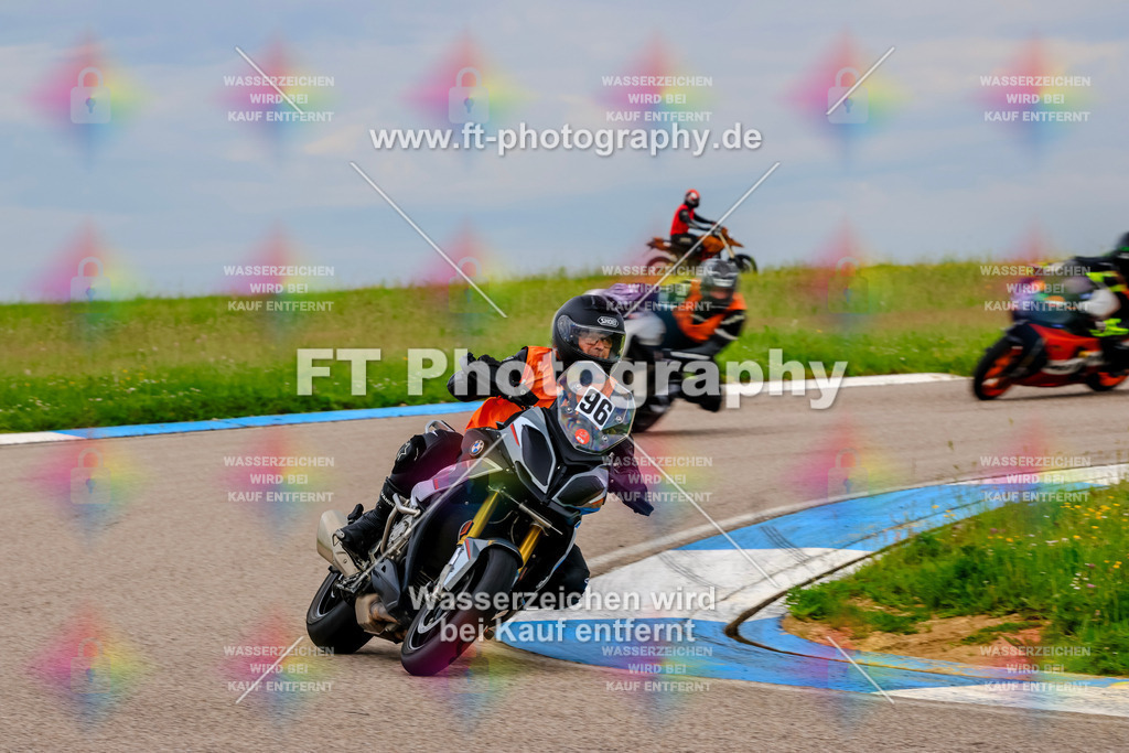 MotoTeam-2297 | Hier findet Ihr Bilder von Touristenfahrten auf der Nürburgring Nordschleife oder von anderen Veranstaltungen die ich besucht habe. Viel Spass beim Durch Schauen 