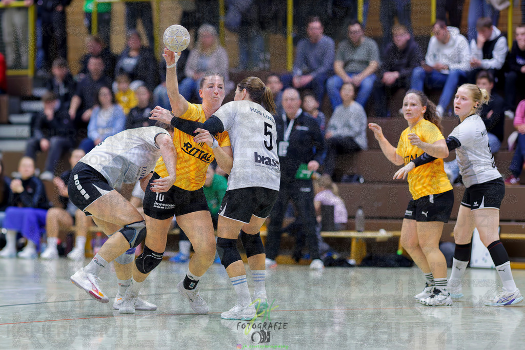 Frauen Oberliga Mitte (HHV); HSG Eibelshausen/Ewersbach - HSG Linden | Frauen Oberliga Mitte (HHV); HSG Eibelshausen/Ewersbach - HSG Linden am 15.11.2025 in Eibelshausen (Holderberghalle)Photo © 2025 - Jörg Heinrich - Realisiert mit Pictrs.com