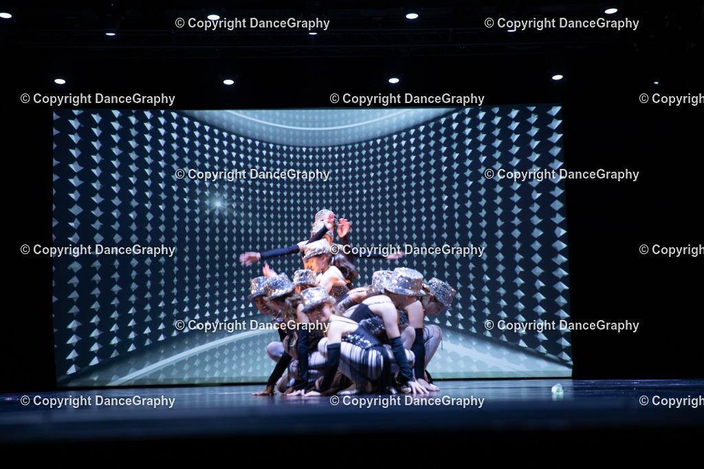 GPHY4931 | DanceGraphy - Realisiert mit Pictrs.com