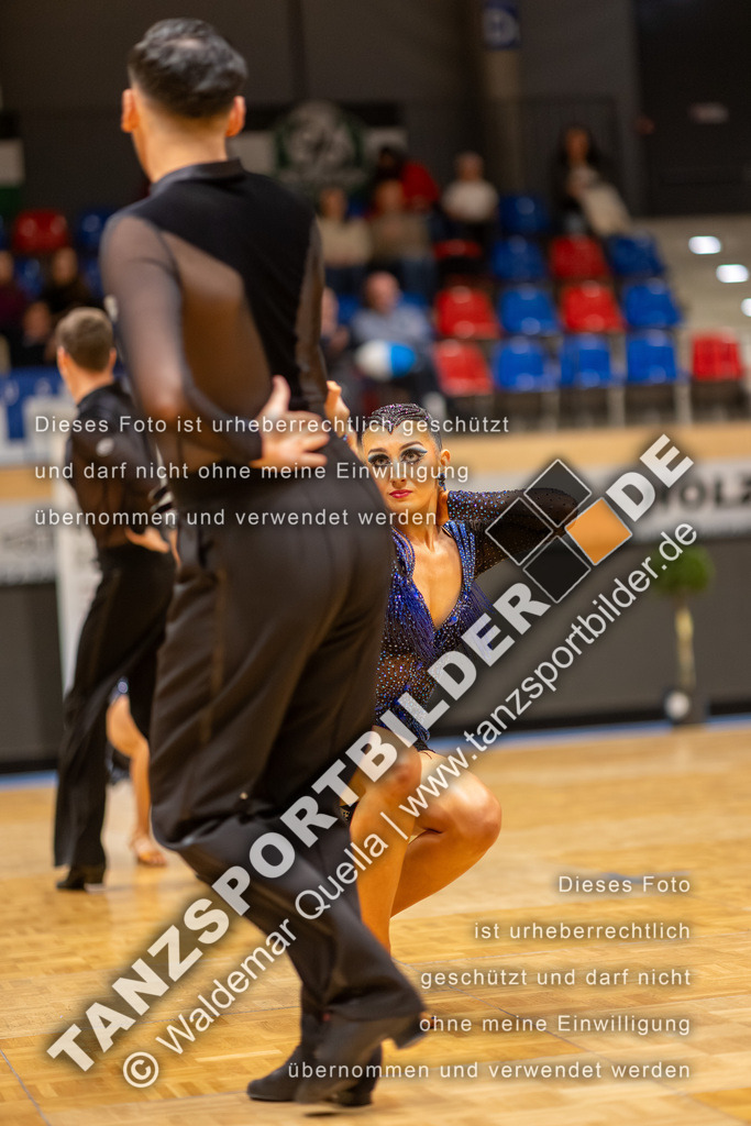 20260328-00375 | Hier finden Sie Tanz Bilder vom Latein und Standard Formationen tanzen. Sportbilder vom Tanzsport. Schöne Fotos und von Weltmeisterschaft, Europameisterschaft, Bundesliga, Regionalliga, Oberliga und Landesliga sowie von GOC Stuttgart, DanceComp, WM Bremen