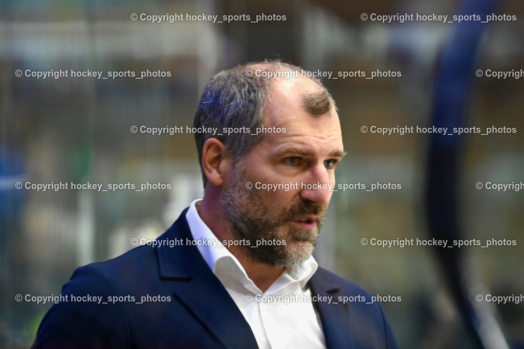 EC IDM Wärmepumpen VSV vs. HC Pustertal | Headcoach HC PUSTERTAL JASPERS JASON, EC IDM Wärmepumpen VSV vs. HC Pustertal, EC IDM Wärmepumpen VSV vs. HC Pustertal am 15.11.2024 in Villach (Stadthalle Villach), Austria, (Photo by Bernd Stefan)