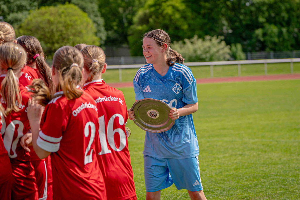 Fußball I C-Juniorinnen I Saison 2025-2026 I OSC U15 - Eltern und Geschwister I 11141 | jns.sportfotos - Realisiert mit Pictrs.com