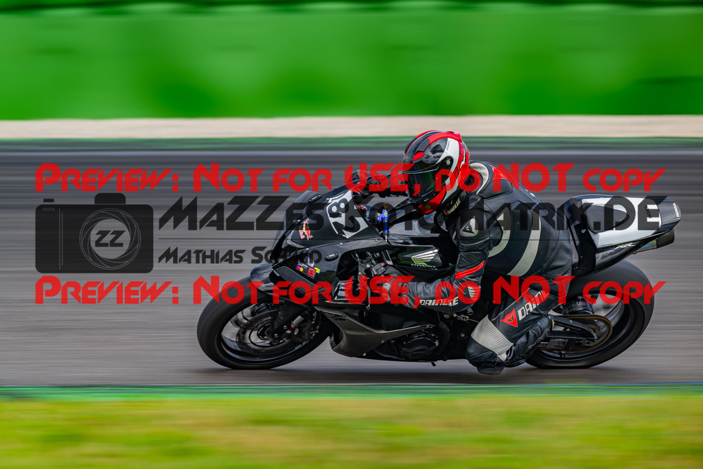 MaZZes_FotoMatrix_240702_6007705_4823 | ROT