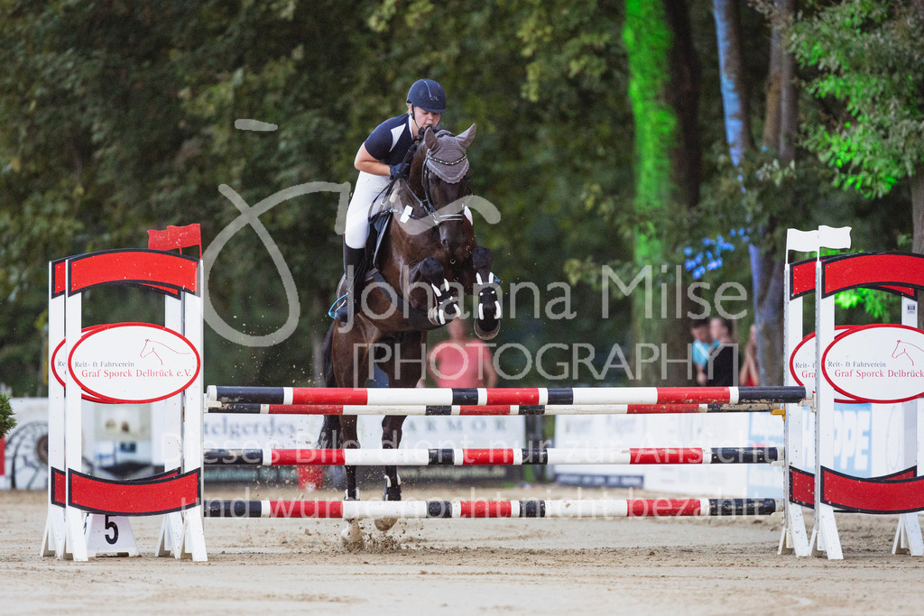 220825_Delbrueck_A1-Mannschaft-345 | Deine schönsten Turniermomente als professionelle Fotos! Entdecke hochwertige Pferdesport-Fotografie im Online-Shop. Jetzt Fotos finden & bestellen!