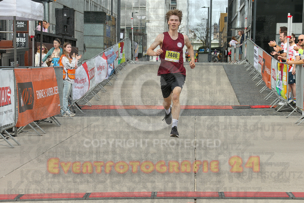 250920_1319_EX1_4040 | Sportfotografie im Rhein-Sieg Kreis, Köln, Bonn, NRW, Rheinland Pfalz, Hessen, etc. Unser Tätigkeitsfeld umfasst den Laufsport vom Volkslauf über den Marathon, Duathlon, Triathon bis zum Ultralauf wie Kölnpfad Ultra oder Schindertrail.