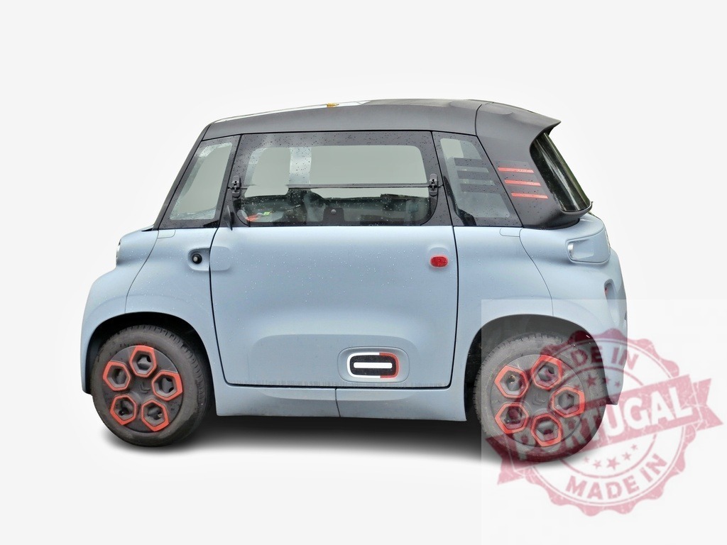 Citroen Ami, small electric car, side view, isolated on white | Studio shot of a light blue Citroen Ami, a small electric car, shown from the side and isolated on a white background - Realized with Pictrs.com