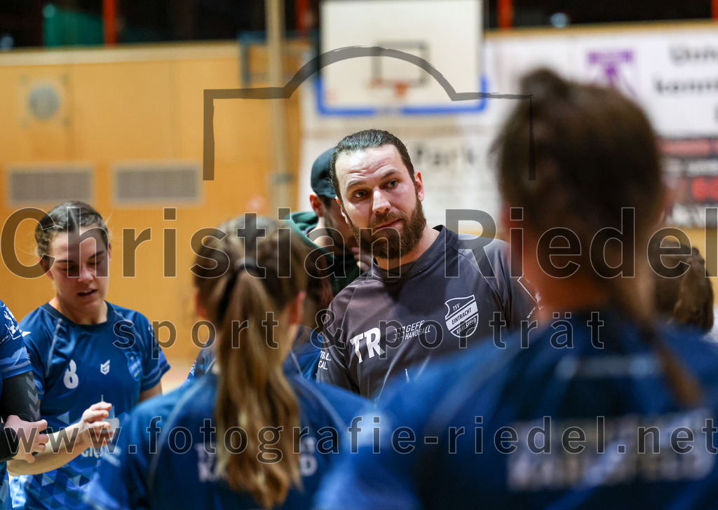 2023-01-21_075_SpVgg_Altenerding_gegen_TSV_Karlsfeld | Erding, Deutschland, 21.01.2023:
Handball, Bezirksoberliga Frauen Altbayern 2022 / 2023, 8. Spieltag, SpVgg Altenerding gegen TSV Karlsfeld, Endergebnis: 28:24

Dominic Gößwein (TSV Eintracht Karlsfeld)

Foto: Christian Riedel / fotografie-riedel.net