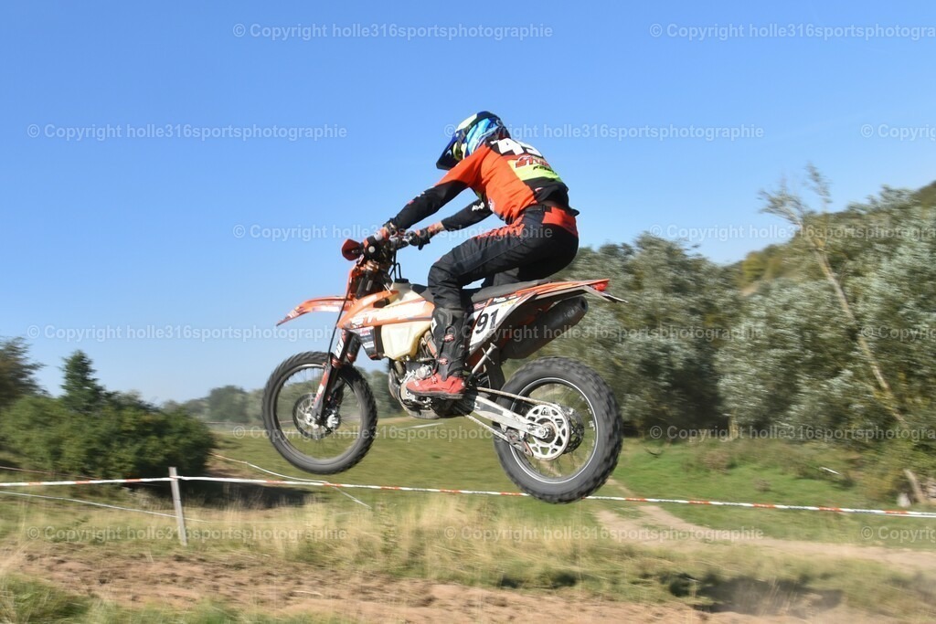DSC_0285 | Sportfotografie , Motorsport, Motoross, Reitsport, Mointainbike, Enduro,
Landschaft , Outdoor, Eventfotografie, Landschaft, Bilder online bestellen - Realisiert mit Pictrs.com