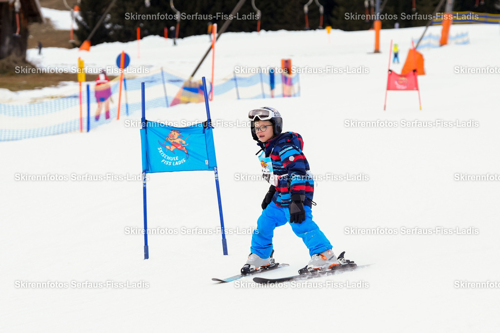 SRF_02.01.2026_0579 | Skirennfotos,Serfaus,Fiss,Ladis,Kinderskirennen,Winter,Tirol,Oberland,skirace,SFL,feelfree,weil wir's genießen,ski,Ski,skifahren,Sonnenplateau, - Realisiert mit Pictrs.com