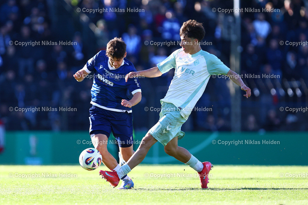 NH_SVWerderBremenU19_KarlsruherSCU19_JuniorenDFBPokal_23052025 | #10 Patrice Covic (SV Werder Bremen U19), #2 Rafael Pinto Pedrosa (Karlsruher SC U19)Fußball I Junioren I DFB-Pokal I Saison 2024-2025 I Finale I SV Werder Bremen U19 - Karlsruher SC U19 I 23.05.2025 I Karl-Liebknecht-Stadion