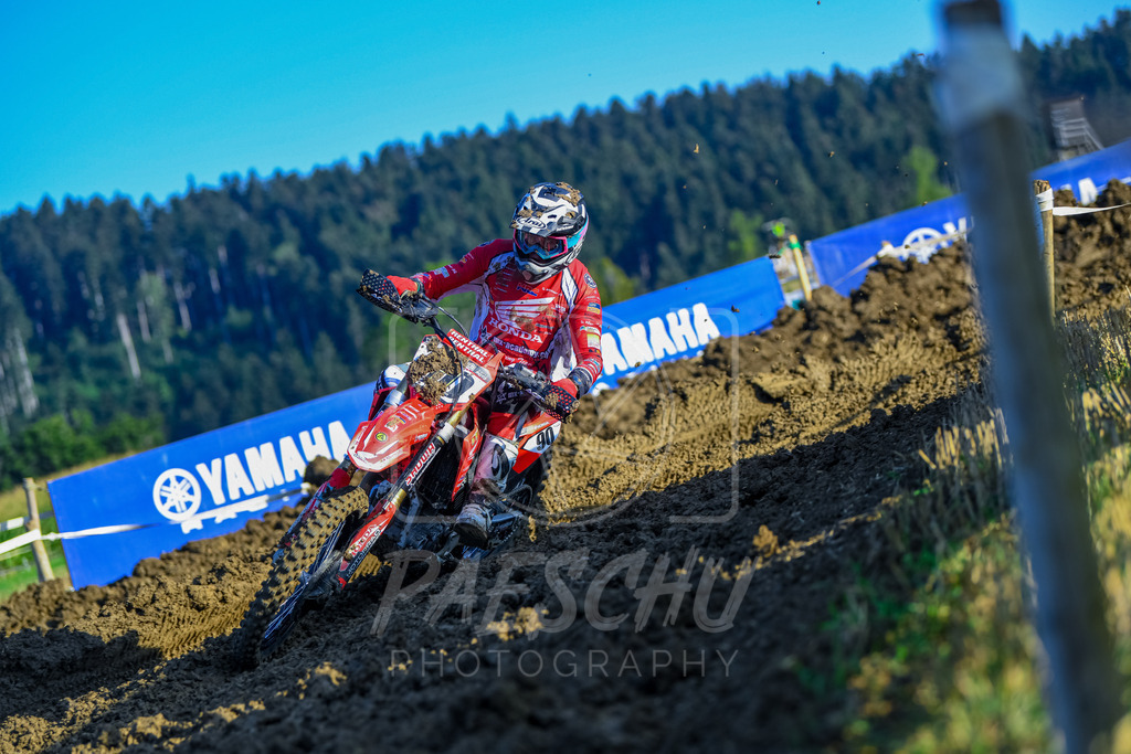 MX1 (12) | Paeschuphoto Shop - Wer nicht sucht der auch nicht findet.Ob Motocrossbilder oder von einem besuchtem Spiel, Hauptsache Action. - Realisiert mit Pictrs.com