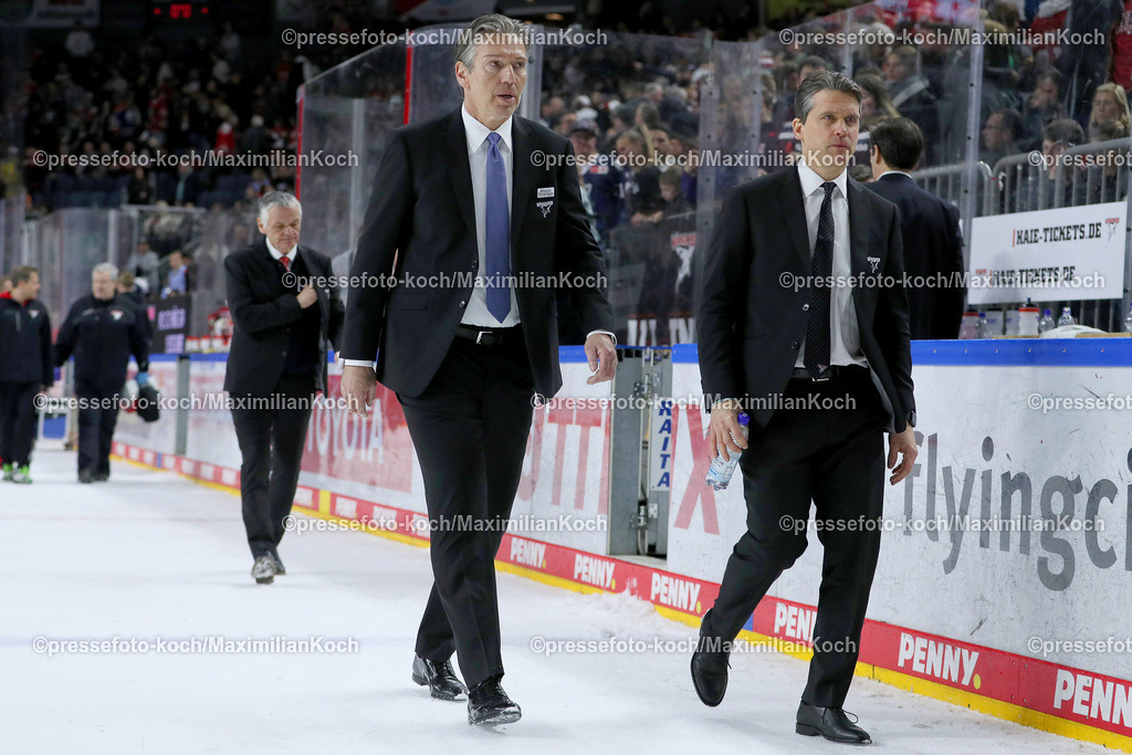 KoeDEL08032402130 | 08.03.2024, Köln, Eishockey, Penny DEL, 52. Spieltag, Lanxess-Arena, Kölner Haie - Adler Mannheim: Headcoach Trainer Uwe Krupp (Kölner Haie)