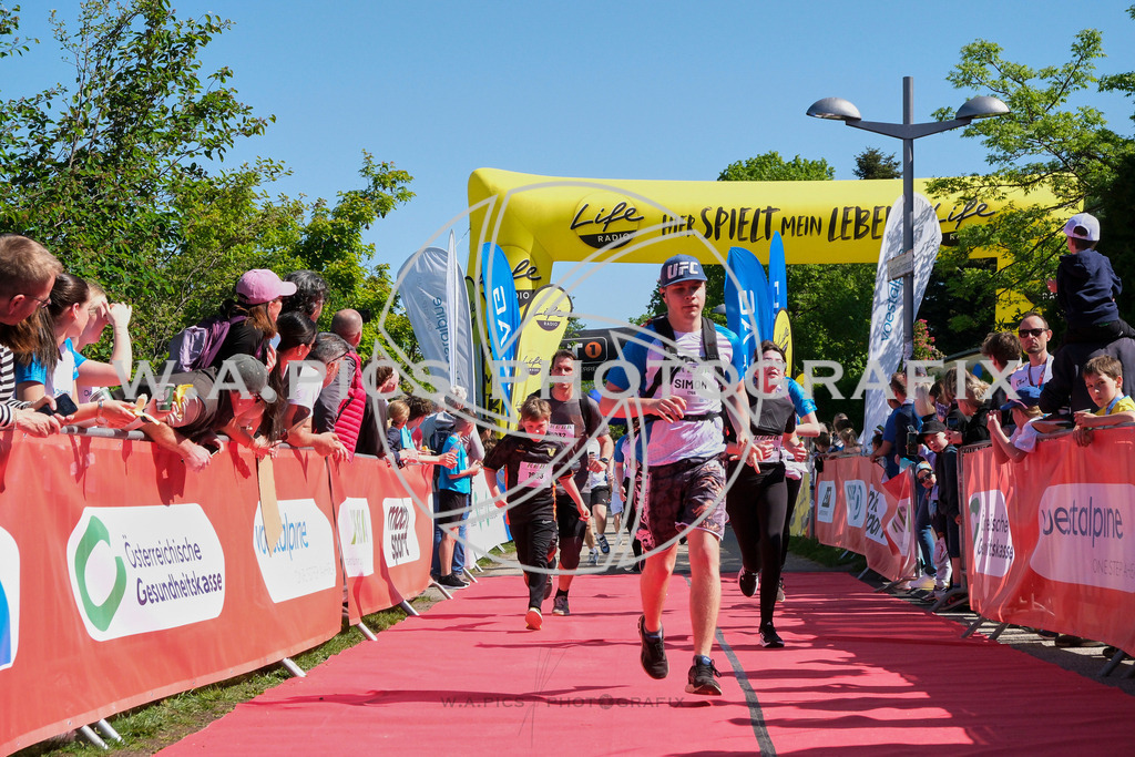 ..... | LINZ,AUSTRIA,27.April 24, Int. 3 Brückenlauf Linz  , Image shows: Photo: WAPICS / Michael ring