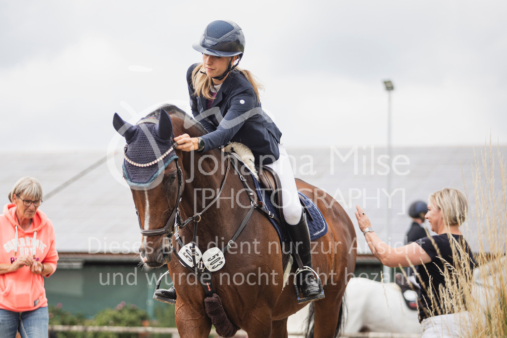 250628_PfSpTa_GP-622 | Deine schönsten Turniermomente als professionelle Fotos! Entdecke hochwertige Pferdesport-Fotografie im Online-Shop. Jetzt Fotos finden & bestellen!