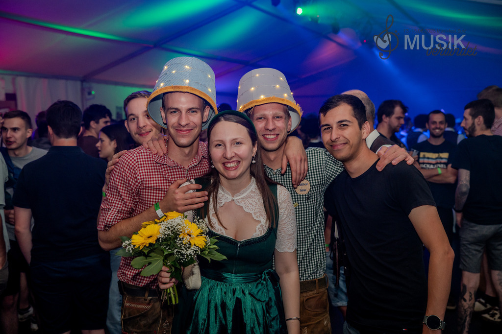 DSC_5499 | "Fussifoto.com – Ihr Ansprechpartner für hochwertige Fotografie! Entdecken Sie kreative Bilder und professionelle Dienstleistungen. Kontaktieren Sie uns für Ihre Projekte!"