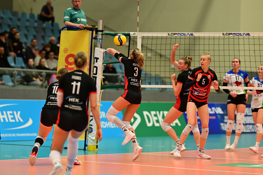 Volleyball I Frauen I Saison 2025-2026 I Bundesliga I Hauptrunde I ETV Hamburger Volksbank Volleys - Skurios Volleys Borken | Der Sportfotograf. - Realisiert mit Pictrs.com