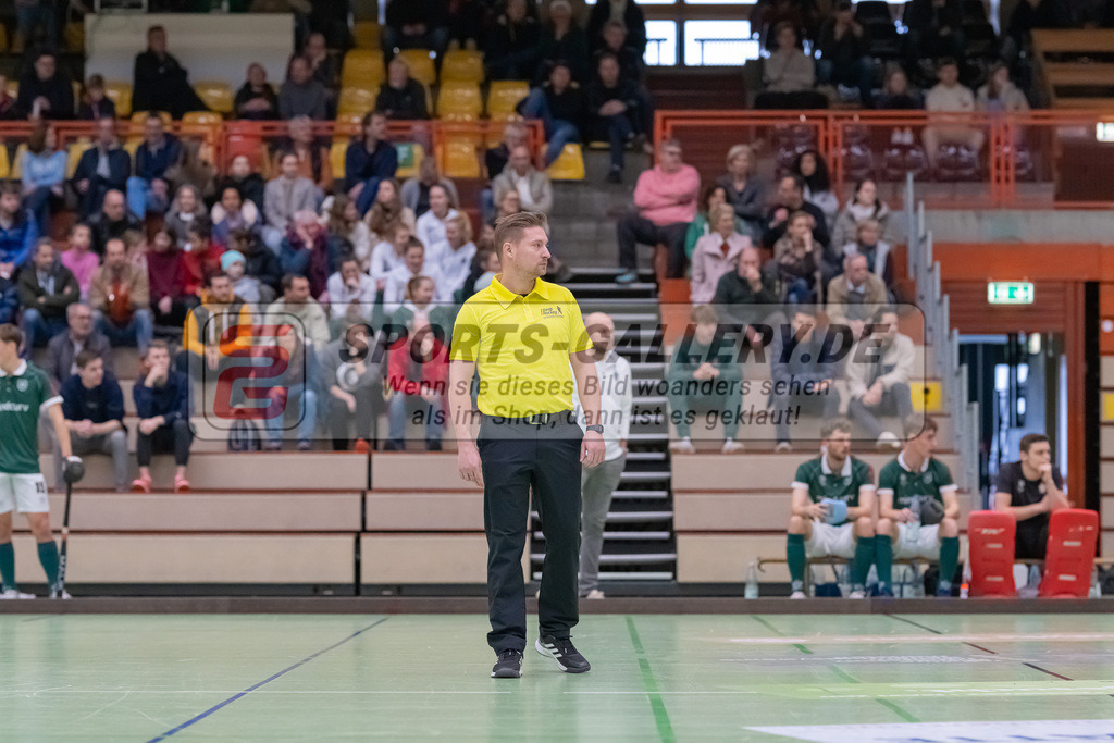 HK_20230108_102394 | 1. Bundesliga ( Halle ) Herren Crefelder HTC - Uhlenhorst Mülheim am 8.1.2023 Crefelder HTC  ( CHTC ), Krefeld , T. Hinsken ( SR )