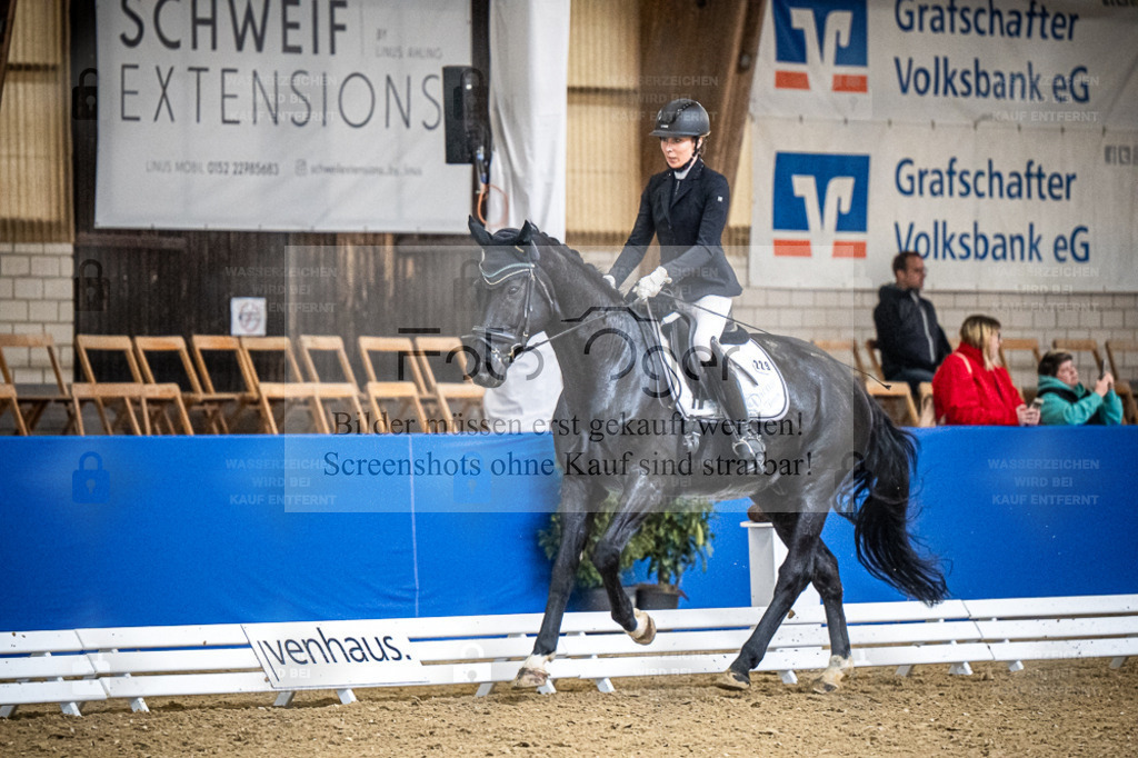 DOS_2778 | Entdecke hochwertige Reitturnierfotos von Foto Oger. Professionell, emotional und authentisch – jetzt Lieblingsmomente im Shop bestellen. - Realisiert mit Pictrs.com