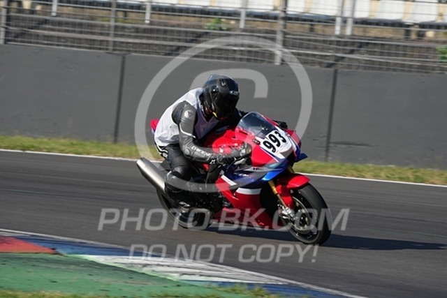 2025_04_29_PBK_22606 | Sportfotografie; SlowMotion; Video; Rennstrecke; Hafeneger; Speer; Racing; RSE; BMW; CBO; Trackday; Motorsportarena; Hockenheimring; Brno; Most; Barcelona; Valencia