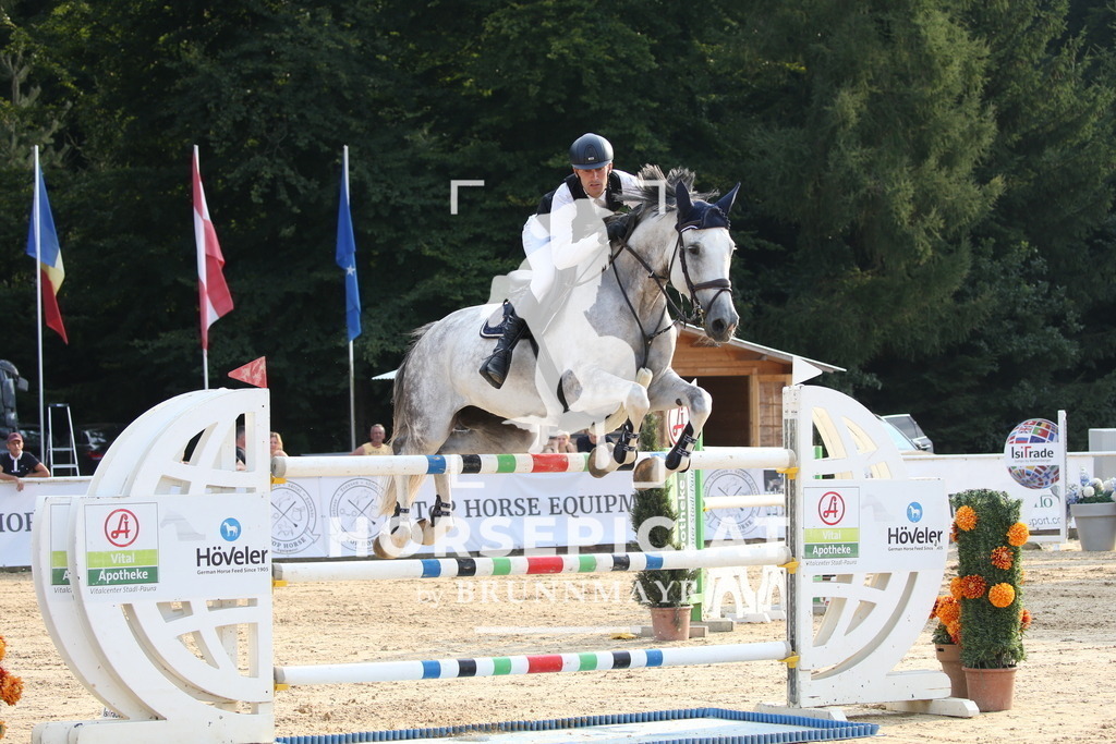 DL2Q5561 | Willkommen bei Brunnmayr - Design & Fotografie – Ihrem Spezialisten für Reitturniere und Pferdeveranstaltungen in Oberösterreich, Salzburg und Bayern! Seit über 17 Jahren sind wir leidenschaftlich dabei.