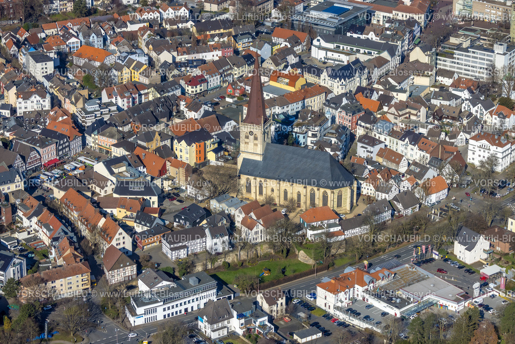 Unna230214233 | Luftbild, Evang. Stadtkirche in der Altstadt, Hellweger Anzeiger Zeitungsverlag Rubens, Unna, Ruhrgebiet, Nordrhein-Westfalen, Deutschland