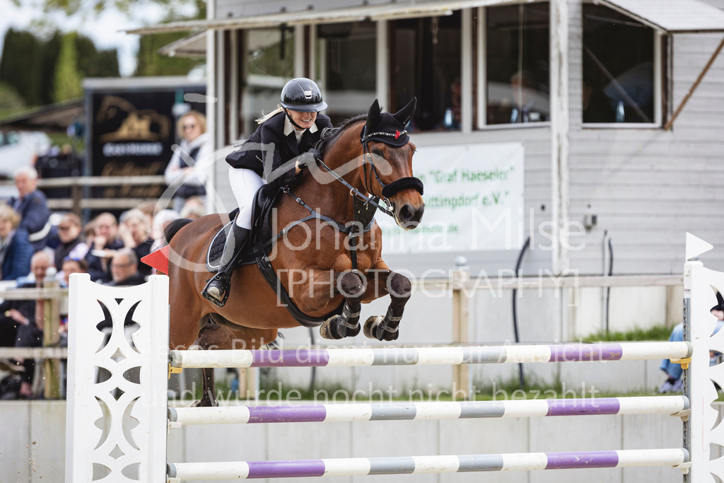 240428_Spenge_Stil-S-139 | Deine schönsten Turniermomente als professionelle Fotos! Entdecke hochwertige Pferdesport-Fotografie im Online-Shop. Jetzt Fotos finden & bestellen!