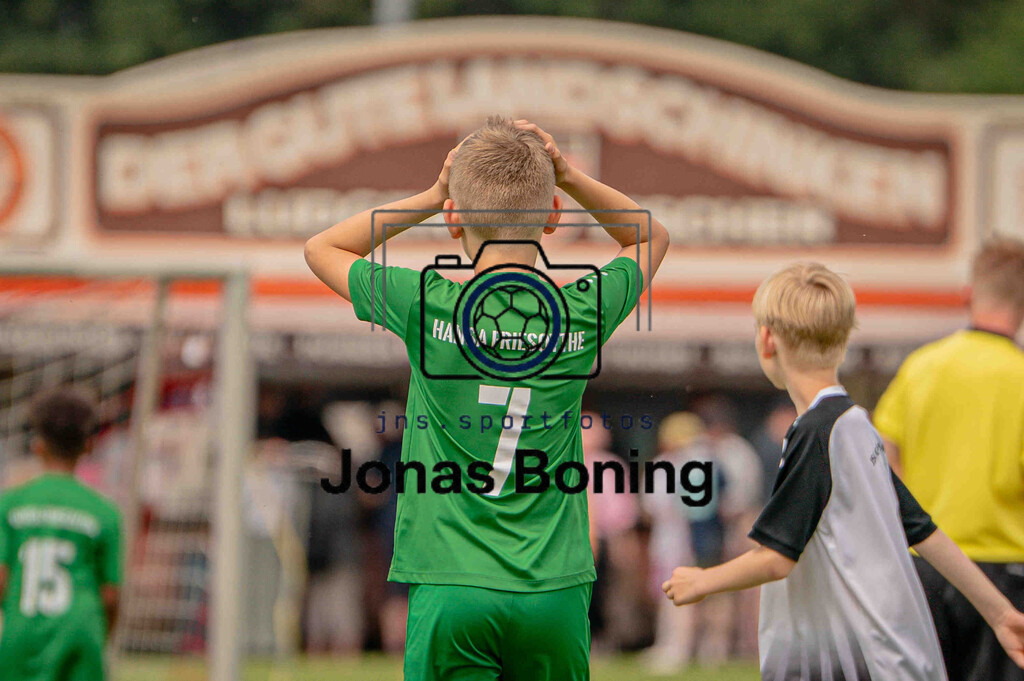 Fußball I E-Junioren I Saison 2025-2026 I OM-Cup Lüsche I Sonntag  I 23483 | jns.sportfotos - Realisiert mit Pictrs.com