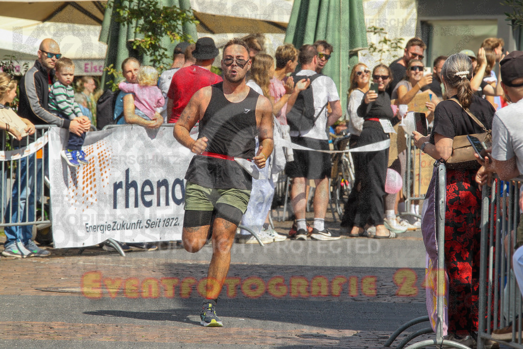 250824_1450_EV4_2272 | Sportfotografie im Rhein-Sieg Kreis, Köln, Bonn, NRW, Rheinland Pfalz, Hessen, etc. Unser Tätigkeitsfeld umfasst den Laufsport vom Volkslauf über den Marathon, Duathlon, Triathon bis zum Ultralauf wie Kölnpfad Ultra oder Schindertrail.