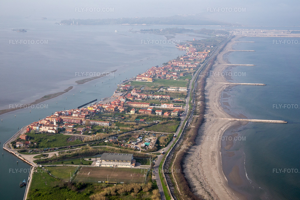 Aerial view: Residential development on the Lido di Venecia peninsula in the district San Pietro in Volta in Venice in San Pietro in Volta in the state Veneto, Italy.Photo: IMG_087459.jpg taken on 04/06/2016 by Werner Riehm/FLY-FOTO.comResolution of the original: 5472 x 3648 px
