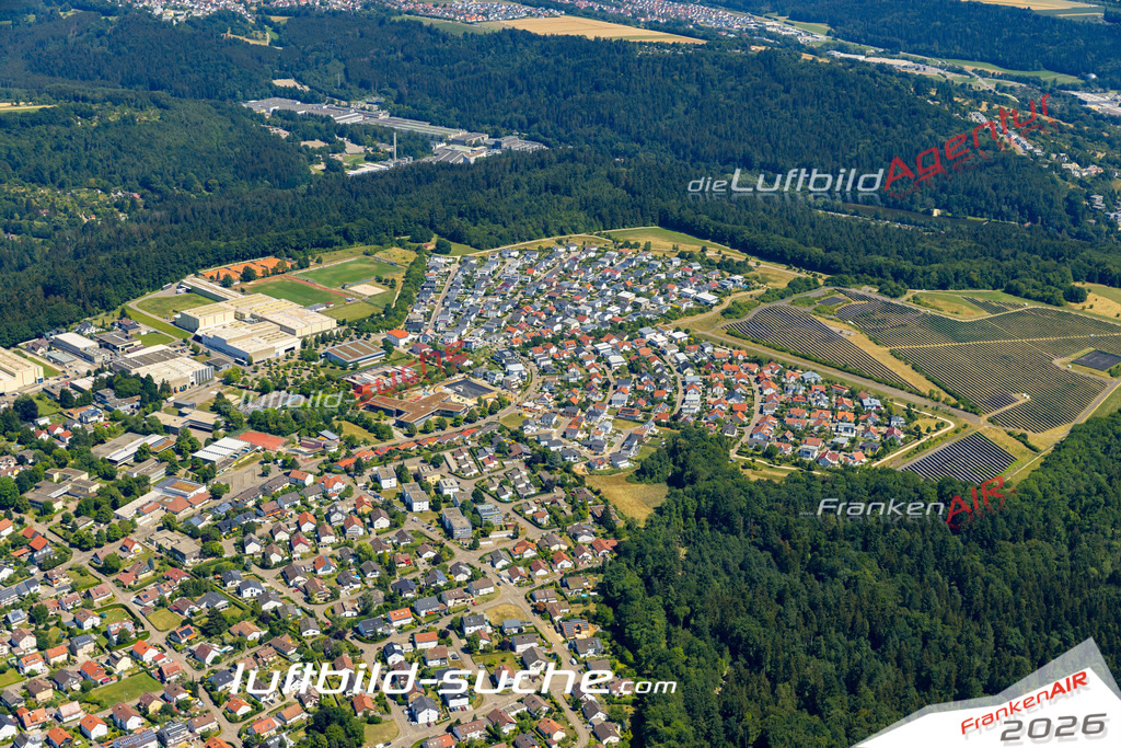 Aktuelles Luftbild von  Mutlangen - Die Luftaufnahme wurde 2022 mittels UL-Flugzeug erstellt ( keine Drohne ) - hochauflösende Kamera-Systeme von  Canon -Beste Qualität - Für grossformatige Ausdrucke geeignet. Die Geschenkidee !