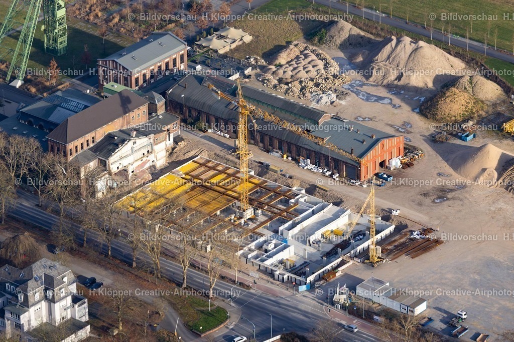 Luftbild Kamp-Lintfort-8356 | Luftbildfotografie Baustelle zum Neubau eines Seniorenzentrums " Belia " an der Straße Friedrich-Heinrich-Allee im Ortsteil Niersenbruch in Kamp-Lintfort - Realisiert mit Pictrs.com