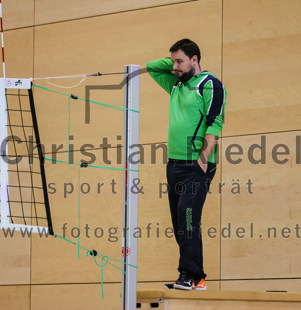 2021-11-27_109_TuS_Oberding_II_gegen_MTV_1881_Ingolstadt_III | Oberding, Deutschland, 27.11.2021:
Volleyball, Kreisliga 2021 / 2022, 5. Spieltag, TuS Oberding II gegen MTV 1881 Ingolstadt III, Endergebnis: 3:2

Foto: Christian Riedel / fotografie-riedel.net