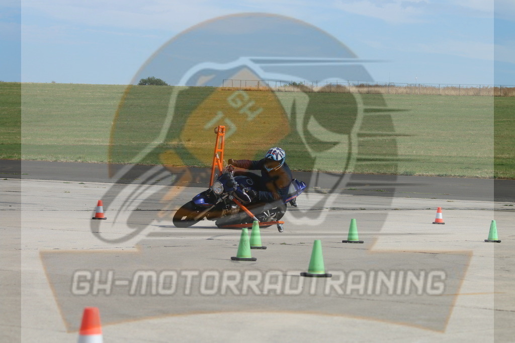 IMG_3891 | gh-motorradtraining-foto.de - Realisiert mit Pictrs.com