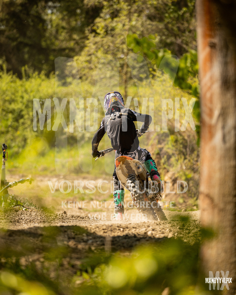 866A4890 | mxndyyvipix