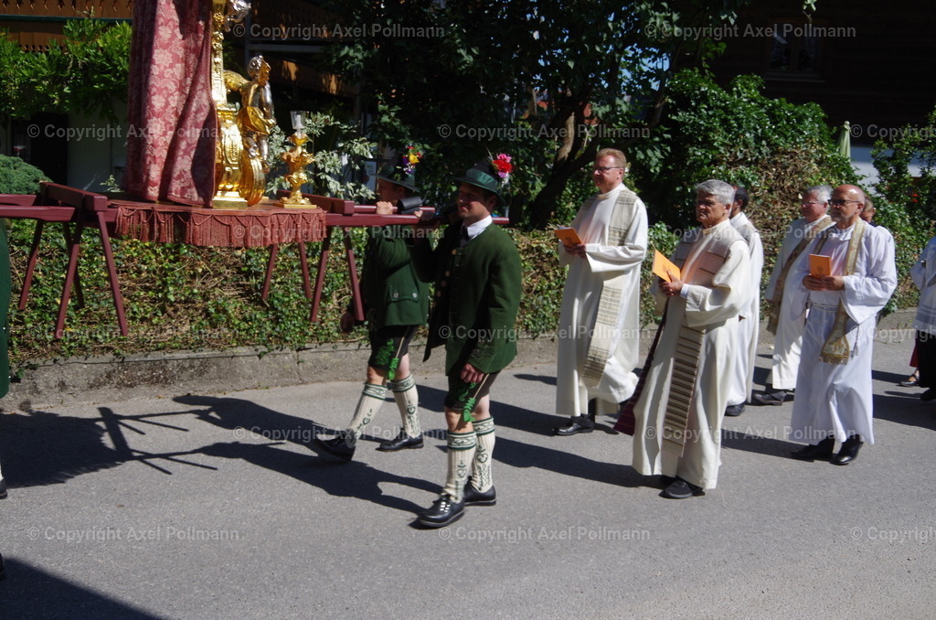 IMGP5733 | fotografiert von Axel PollmannLeonhardi Wallfahrt Benediktbeuern und Murnau, Fronleichnam, Fasching, Landschaft im Loisachtal und Benediktbeuern  - Realisiert mit Pictrs.com