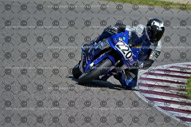 26BT02-1671 | markuskiefer.com - Realisiert mit Pictrs.com