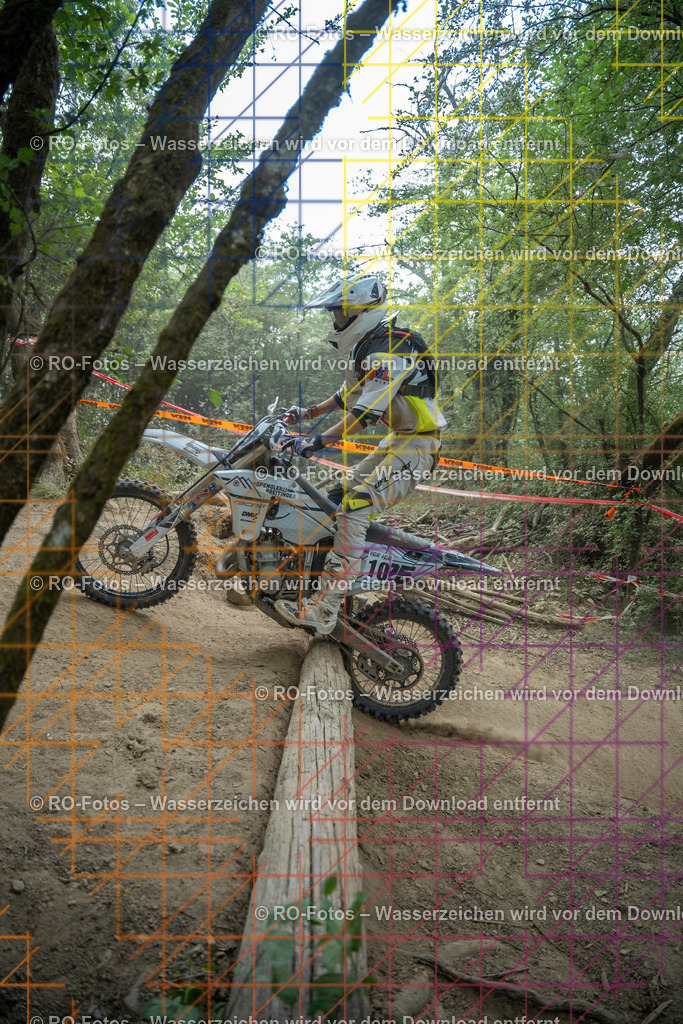 Niederwürzbach 4 Lauf-1466 | Sportfotografie von RO-Fotos: Motorsport, Motocross, Enduro, Laufveranstaltungen und Triathlon. Professionelle Fotos von Sportlern und Events. - Realisiert mit Pictrs.com