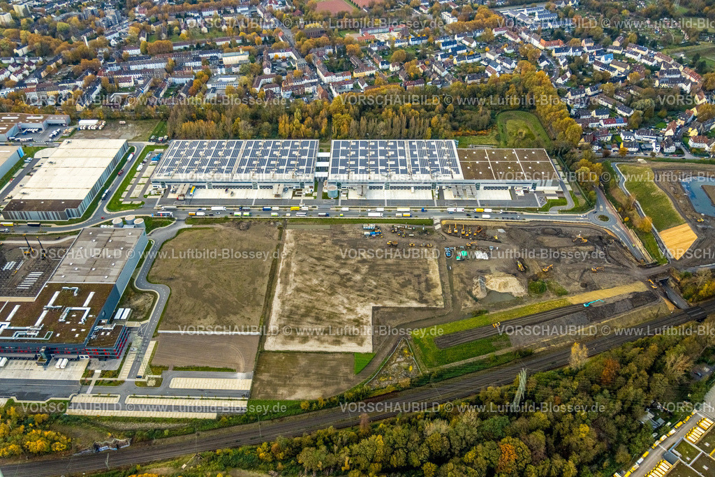Gelsenkirchen231102934 | Luftbild, Industriepark Schalker Verein, Gewerbegebiet Europastraße, Dokas Handelsgesellschaft mbH, umgeben von herbstlichen Laubbäumen, Altstadt, Gelsenkirchen, Ruhrgebiet, Nordrhein-Westfalen, Deutschland