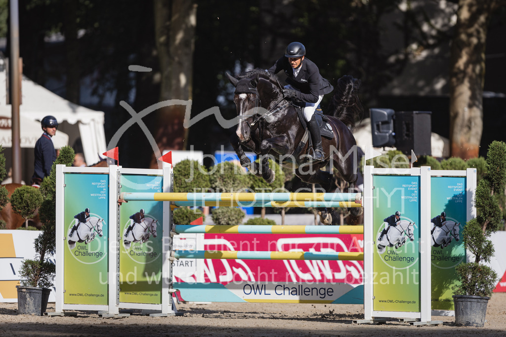 230910_OWLCh_GroßerPreis-686 | Deine schönsten Turniermomente als professionelle Fotos! Entdecke hochwertige Pferdesport-Fotografie im Online-Shop. Jetzt Fotos finden & bestellen!