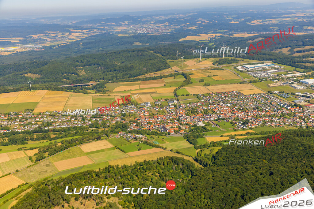 Übersichts Bild Friedewald - Die Luftaufnahme wurde 2025 vom UL-Flugzeug heraus erstellt ( keine Drohnenaufnahme ) - Hochauflösende Luftaufnahme - für Wandbilder und großformatige Ausdrucke geeignet. Das besondere Geschenk!Hier alle&nbsp;Infos zur Lizenzierung der LuftaufnahmeWir fliegen auch dieses Jahr wieder in Ihre Region um Luftbilder zu erstellen.- Luftbild anfragen