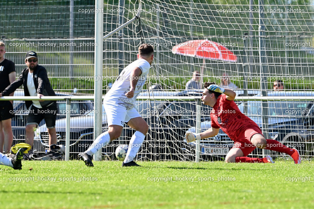 SC Magdalen vs. FC Faakersee | #1 Sandro Julian Keckel SC Magdalen, #15 Christoph Wolfgang Erlacher SC Magdalen, SC Magdalen vs. FC Faakersee, SC Magdalen vs. FC Faakersee am 14.04.2024 in Villach (Sportplatz St. Magdalen), Austria, (Photo by Bernd Stefan)