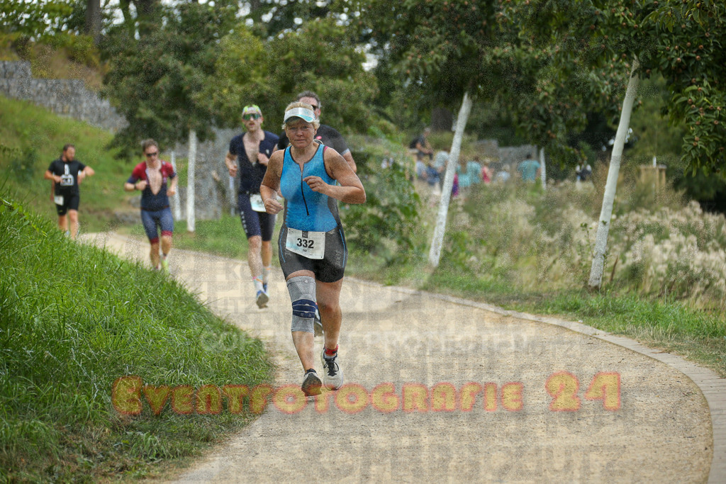 250824_1355_EX1_4242 | Sportfotografie im Rhein-Sieg Kreis, Köln, Bonn, NRW, Rheinland Pfalz, Hessen, etc. Unser Tätigkeitsfeld umfasst den Laufsport vom Volkslauf über den Marathon, Duathlon, Triathon bis zum Ultralauf wie Kölnpfad Ultra oder Schindertrail.