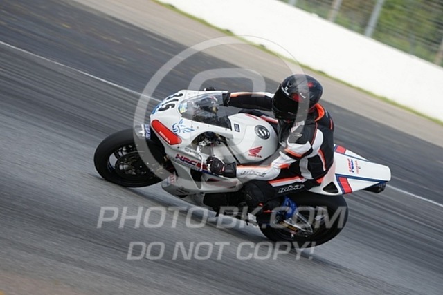 2024_08_05_PBK_13560 | Sportfotografie; SlowMotion; Video; Rennstrecke; Hafeneger; Speer; Racing; RSE; BMW; CBO; Trackday; Motorsportarena; Hockenheimring; Brno; Most; Barcelona; Valencia