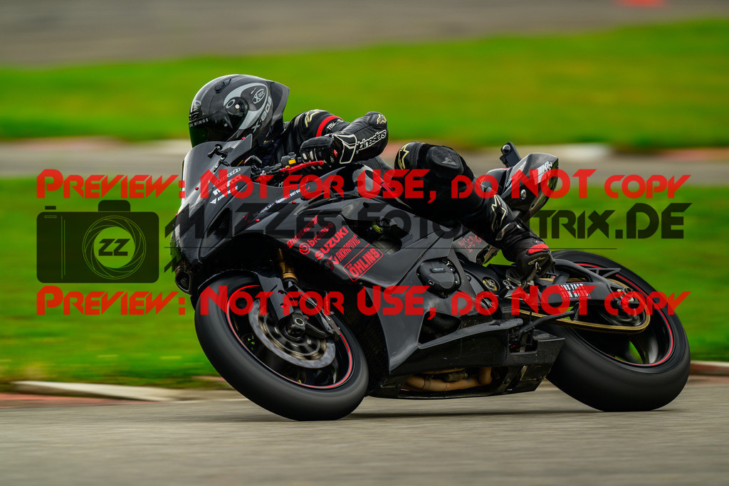 MaZZes_Fotomatrix_20241003_6007705_1371-2 | GELB