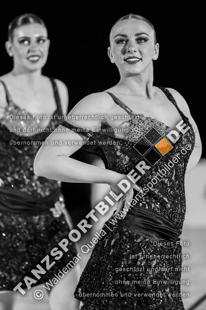 20250503-00643 | Hier finden Sie Tanz Bilder vom Latein und Standard Formationen tanzen. Sportbilder vom Tanzsport. Schöne Fotos und von Weltmeisterschaft, Europameisterschaft, Bundesliga, Regionalliga, Oberliga und Landesliga sowie von GOC Stuttgart, DanceComp, WM Bremen